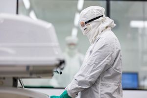 GMP operator pictured at Charles River’s viral vector CGT CDMO center of excellence.