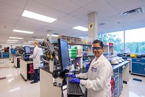 Female scientist in an analytical laboratory