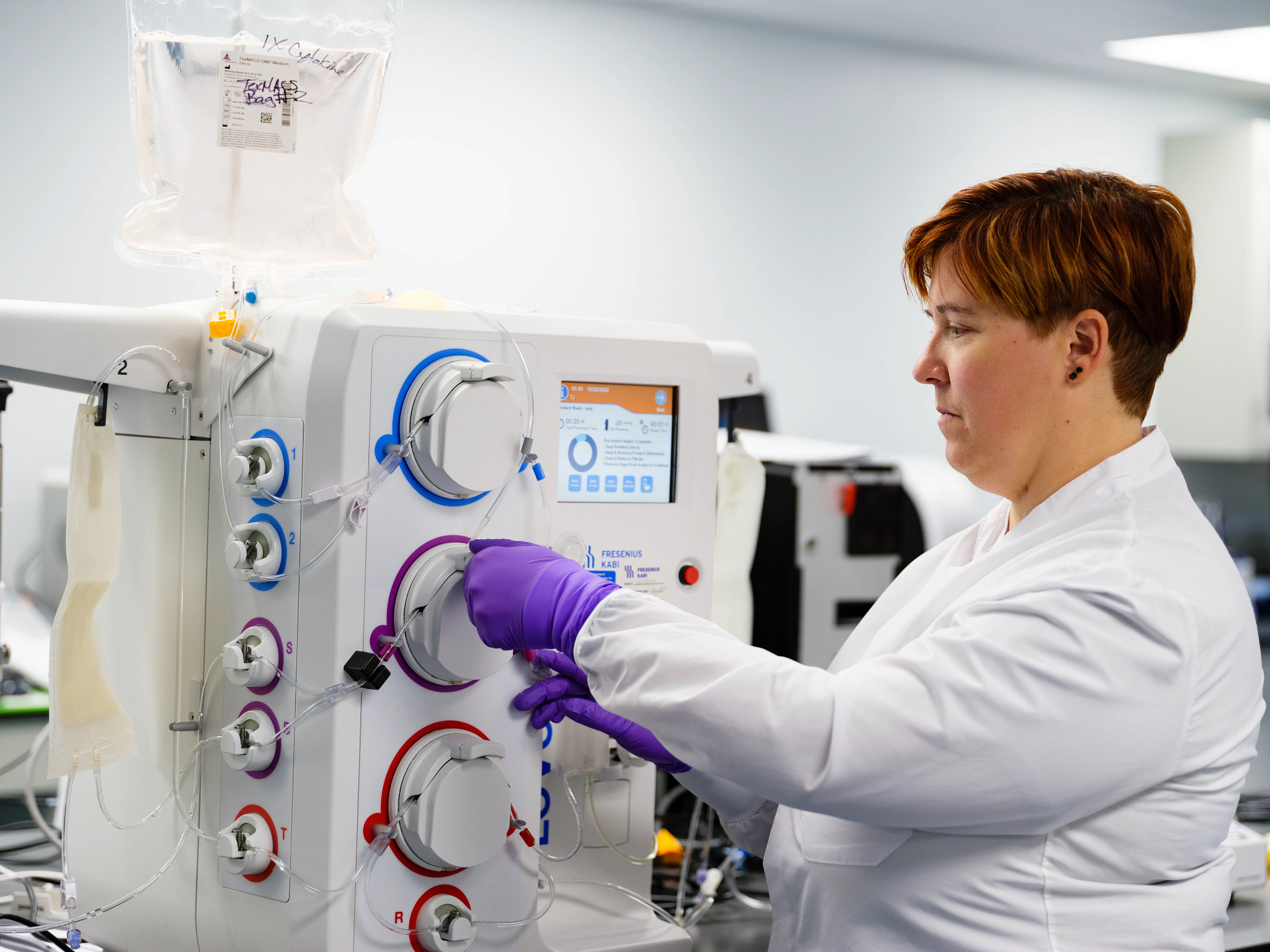 Charles River scientists working on cell therapy manufacturing